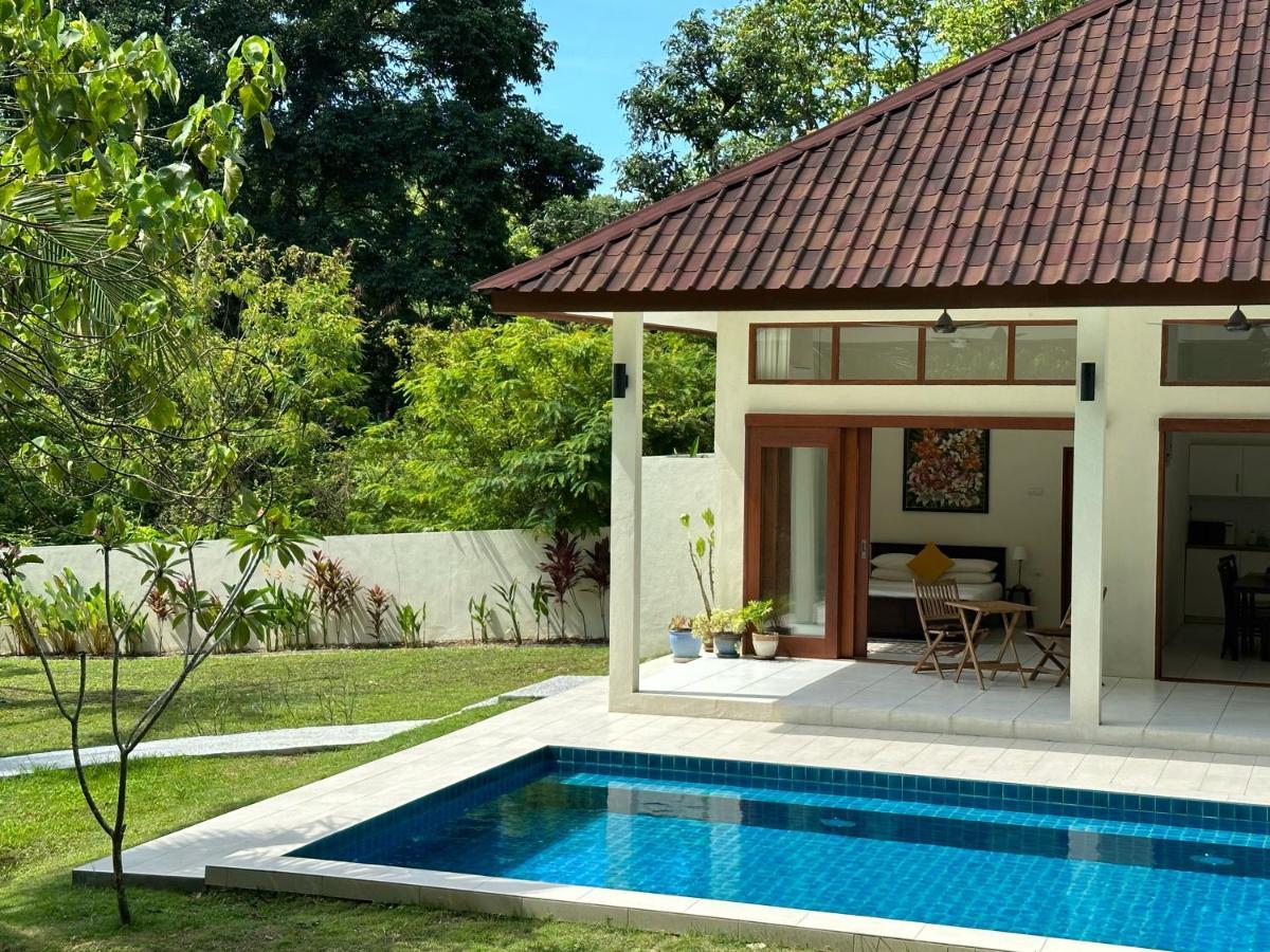 Villa Meranti - Spacious Private Pool Villa Pantai Cenang  Exterior photo