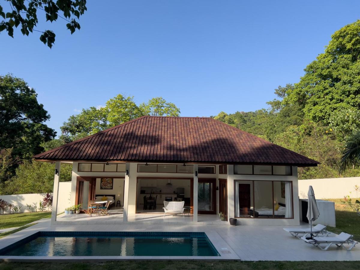 Villa Meranti - Spacious Private Pool Villa Pantai Cenang  Exterior photo