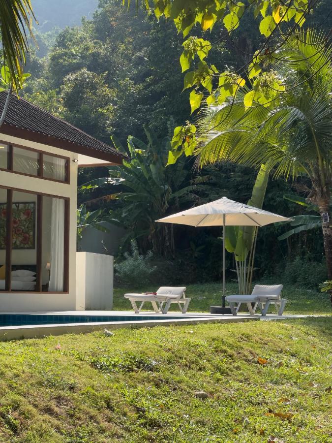 Villa Meranti - Spacious Private Pool Villa Pantai Cenang  Exterior photo