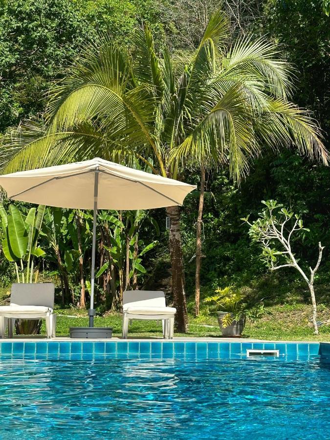 Villa Meranti - Spacious Private Pool Villa Pantai Cenang  Exterior photo